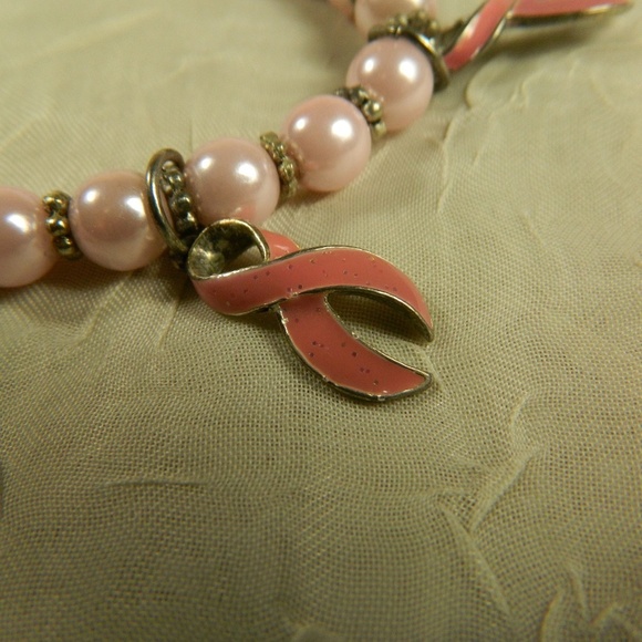 Pink Pearl Bead Bracelet w/ Breast Cancer Awareness Ribbon Charms Gold Tone Stre - Picture 3 of 5